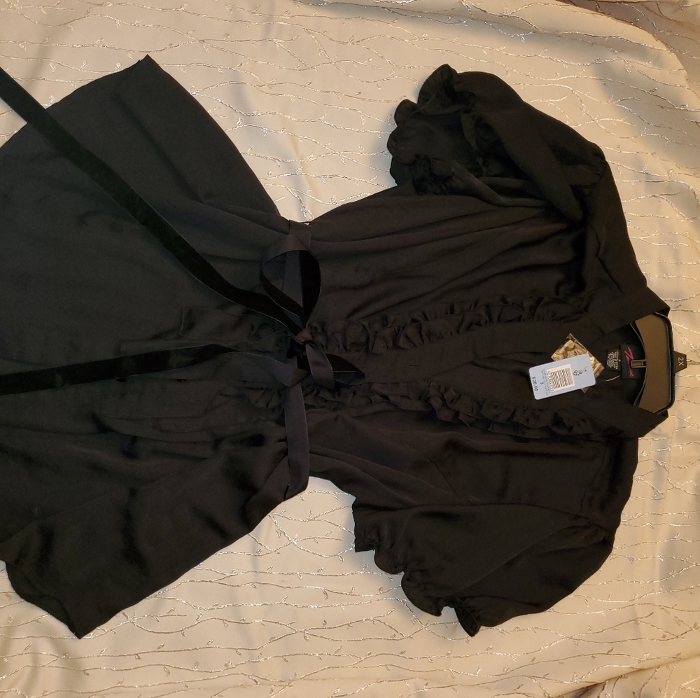 Shirt - Picture 2 of 2